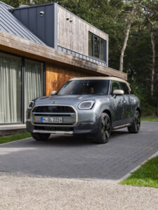 P90535112_highRes_mini-countryman-c-12